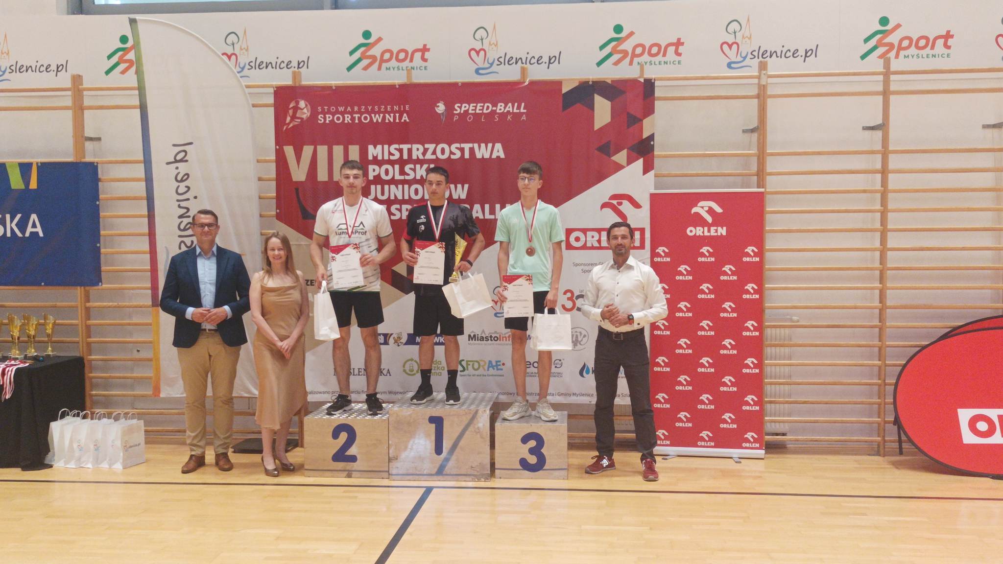Super Solo u16